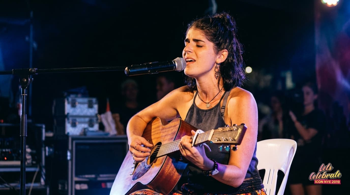 Acoustic Singer-Songwriter Spotlight